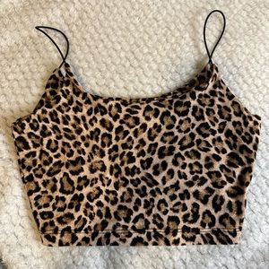 Black and brown leopard print crop top